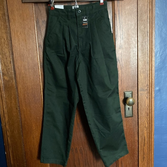 Lee Pants - Lee Green High Rise Pleated Flood - Women's Size 26 - NEW WITH TAGS